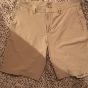 Nike golf shorts Dri-Fit in khaki